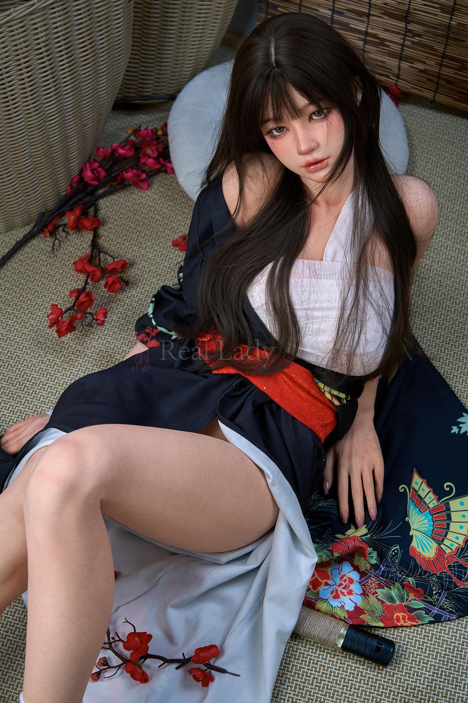 Real Lady | Japanese Sex Doll RL150 T4 Evie Silky Cream
